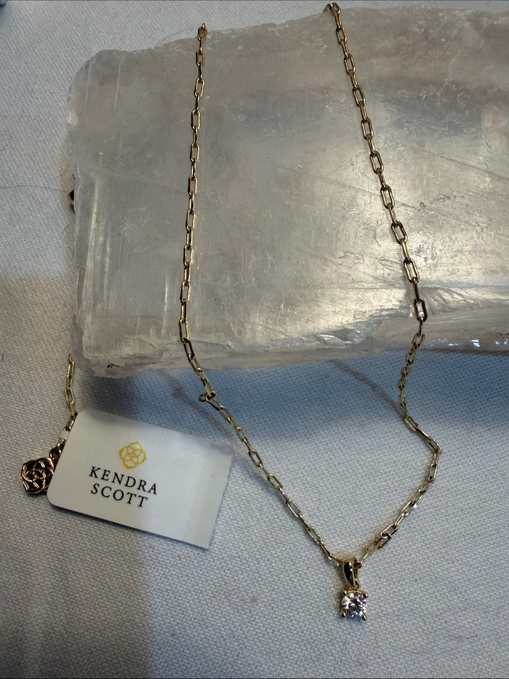 Kendra Scott Gold Lexi short Pendant Necklace with Clear Stone
